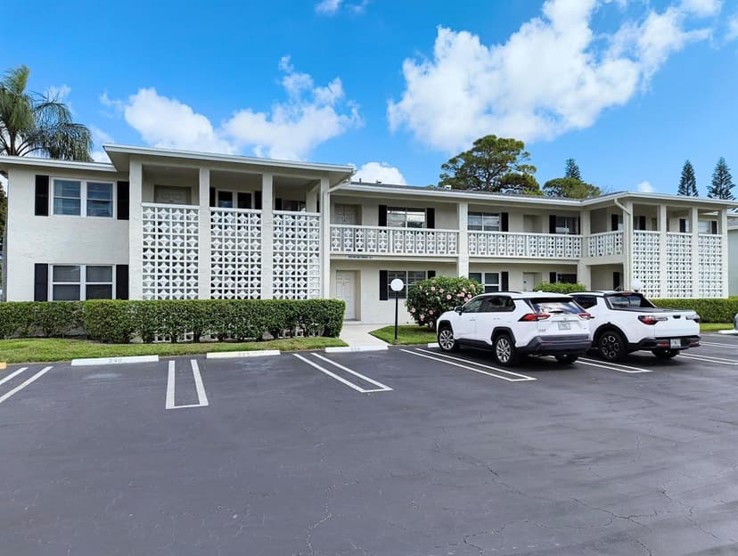 1020 Silk Oak Terrace # 102, Delray Beach FL 33445