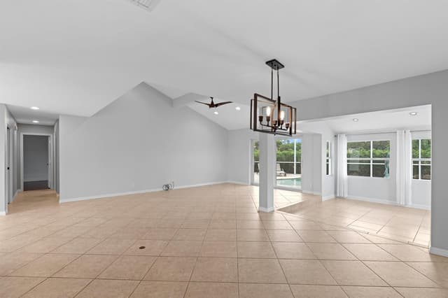 925 Foxpointe Circle, Delray Beach FL 33445 - Delray Beach, FL - Photo 6