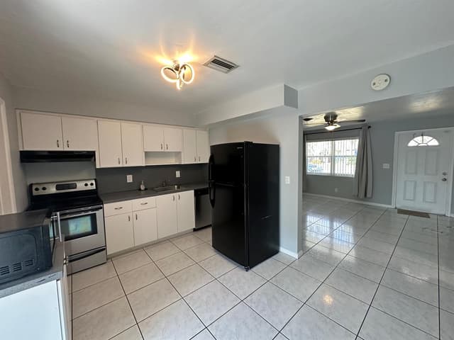 5227 SW 94th Avenue, Cooper City FL 33328 - Cooper City, FL - Photo 3