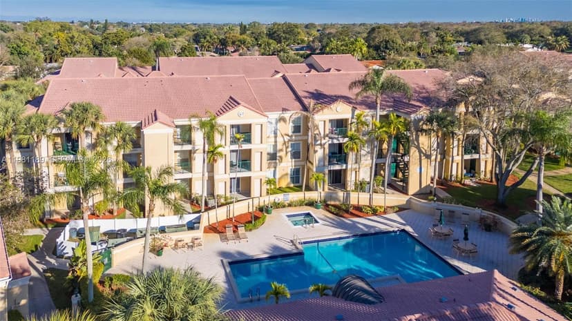 875 Riverside Dr # 712, Coral Springs FL 33071
