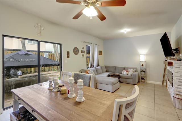 338 NE 37th Ave, Homestead FL 33033 - Homestead, FL - Photo 6