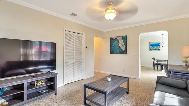802 N J Street, FL 33460 - Photo 6