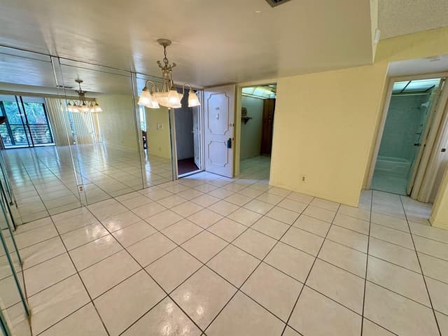 8050 W Mcnab Road # 320, Tamarac FL 33321 - Tamarac, FL - Photo 7