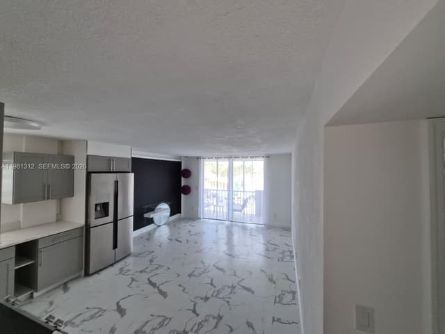 16410 Miami Dr # 304, North Miami Beach FL 33162 - North Miami Beach, FL - Photo 2