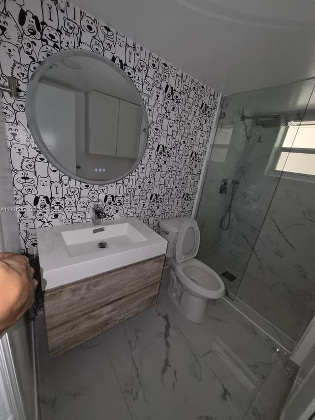 16410 Miami Dr # 304, North Miami Beach FL 33162 - North Miami Beach, FL - Photo 6