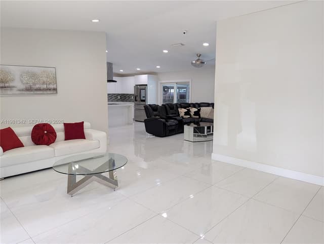 13925 SW 158th Ter, Miami FL 33177 - Miami, FL - Photo 3