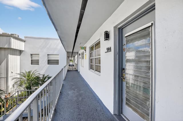 944 Normandy Trail # 944, Delray Beach FL 33484 - Delray Beach, FL - Photo 4