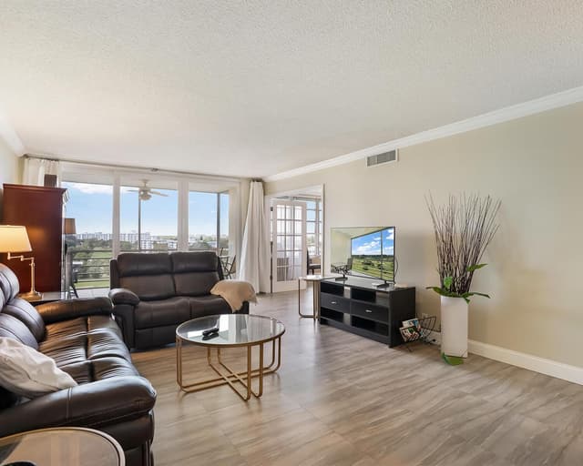 2671 S Course Drive # 907, Pompano Beach FL 33069 - Pompano Beach, FL - Photo 4