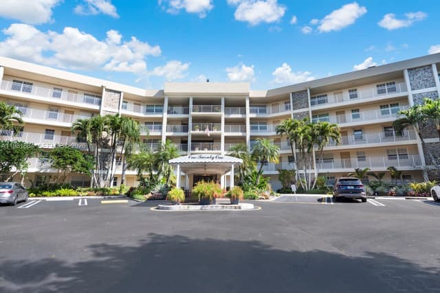 800 Cypress Grove Dr # 509, Pompano Beach FL 33069 - Pompano Beach, FL - Photo 2