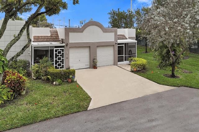 9005 Flynn Circle # 1, Boca Raton FL 33496 - Boca Raton, FL - Photo 2