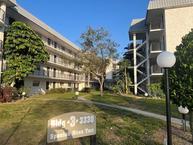3330 Spanish Moss Terrace # 406, Lauderhill FL 33319 - Lauderhill, FL - Photo 4
