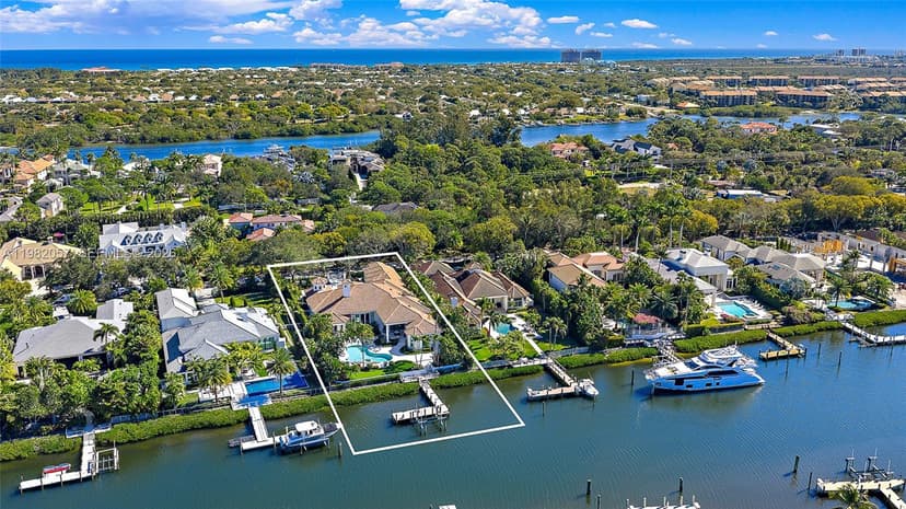 466 Mariner Dr, Jupiter FL 33477