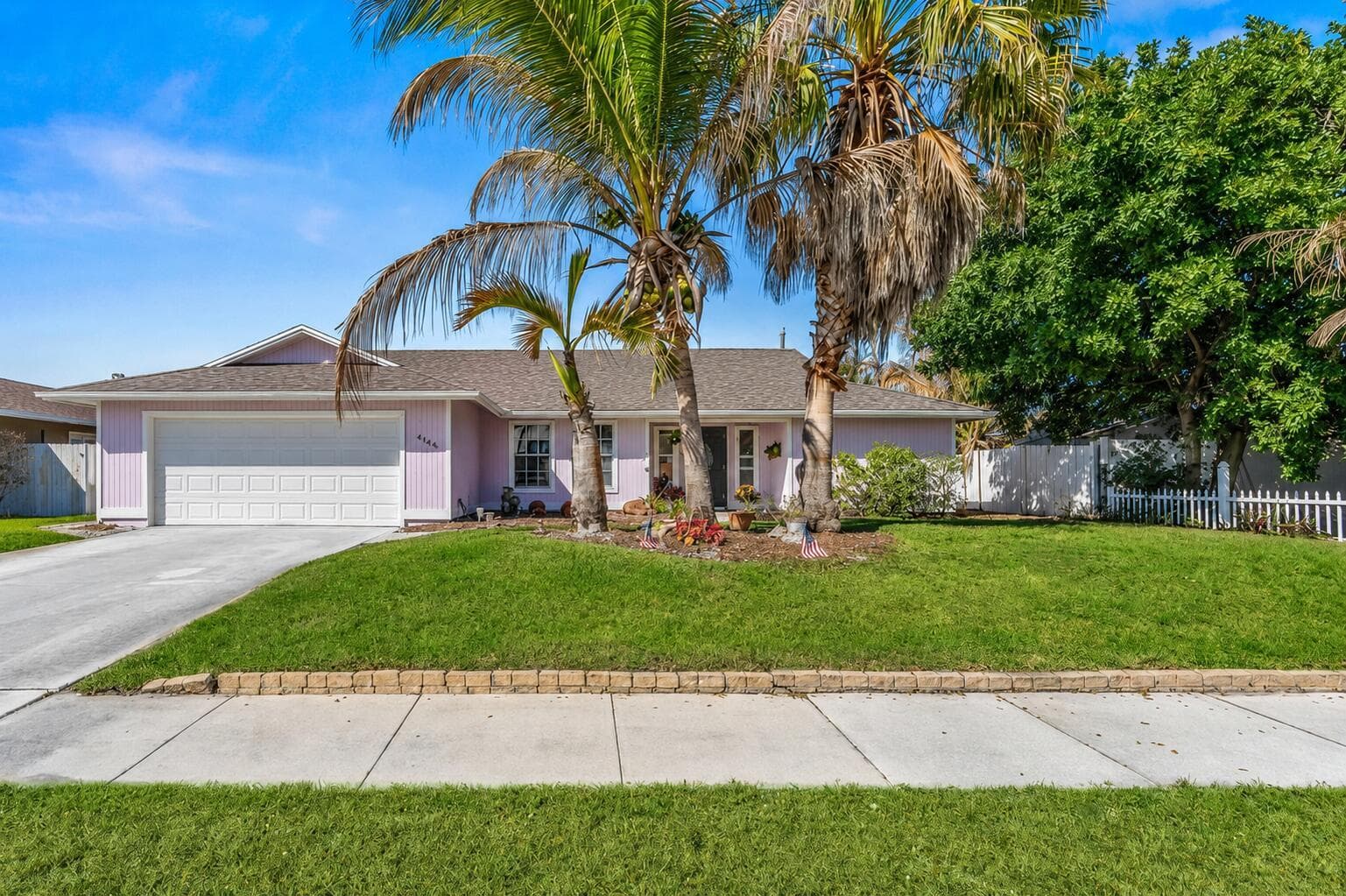 4153 Russell Street, Jupiter FL 33469