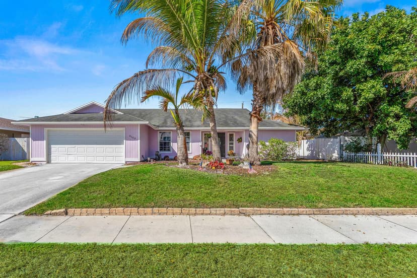 4153 Russell Street, Jupiter FL 33469