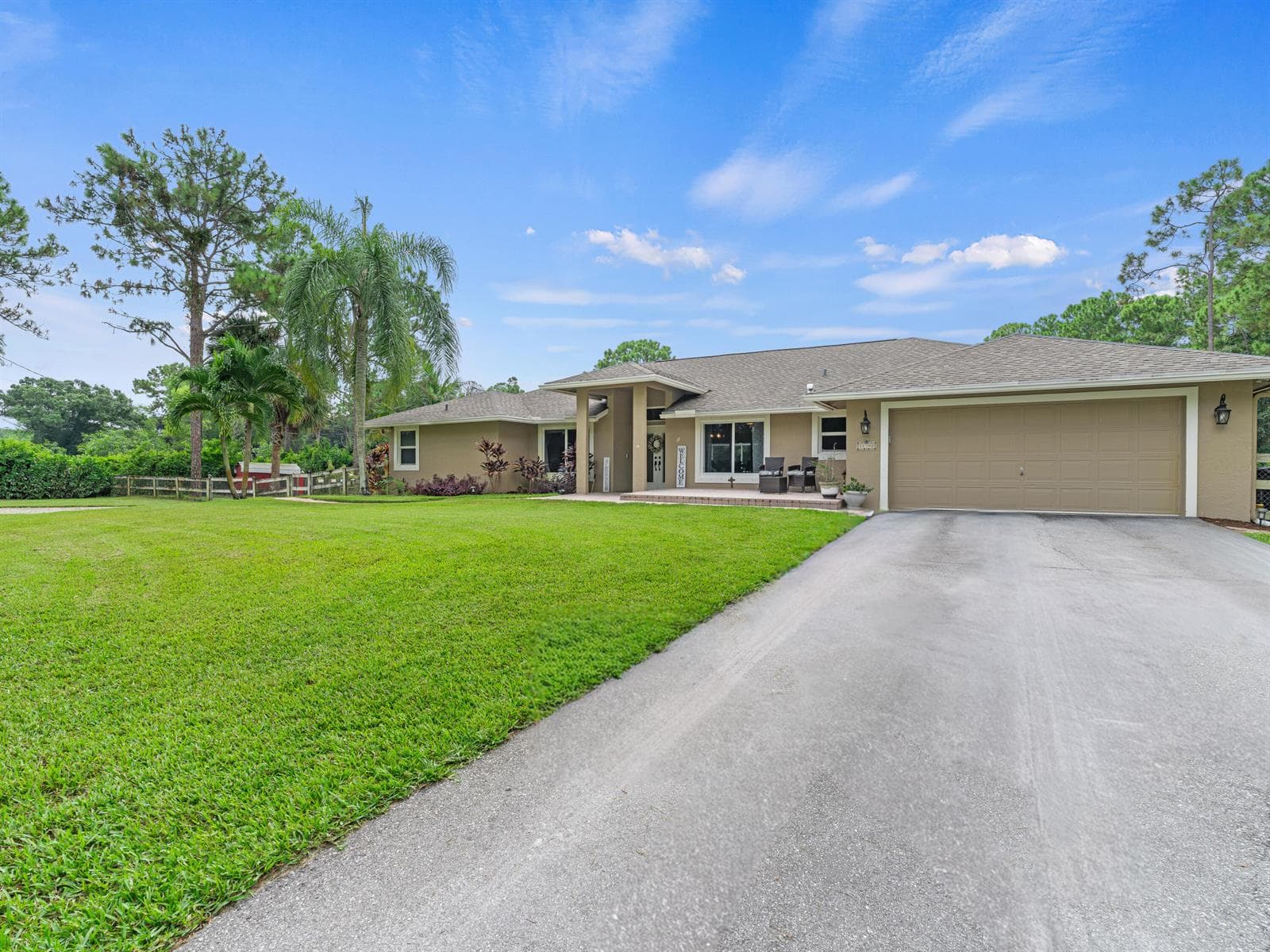 18392 N 50th St Street N, Loxahatchee FL 33470