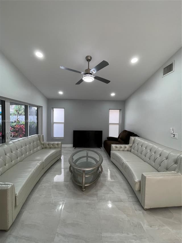 5544 NW 54th Cir, Coconut Creek FL 33073 - Coconut Creek, FL - Photo 6