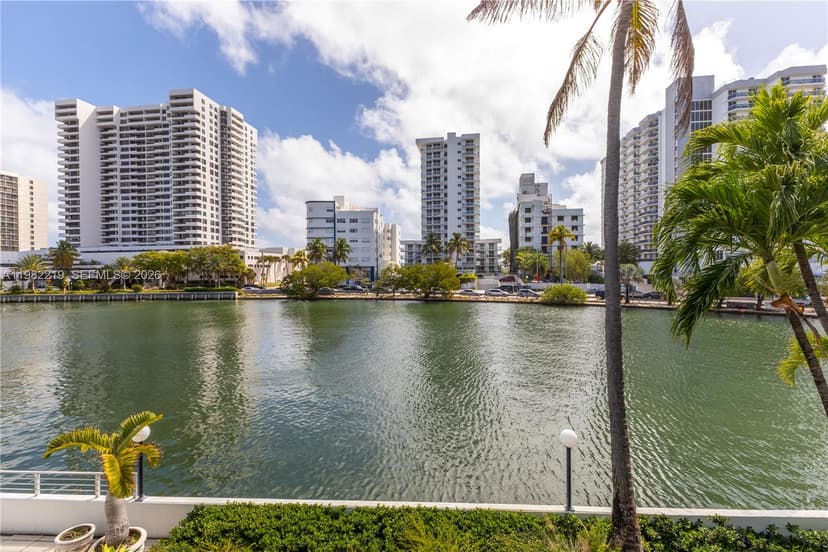 2445 Lake Pancoast Dr # J, Miami Beach FL 33140