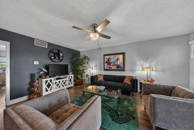 804 SE 7th Street SE # 401, Deerfield Beach FL 33441 - Deerfield Beach, FL - Photo 2