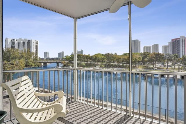 200 Diplomat Parkway # 326, Hallandale Beach FL 33009 - Hallandale Beach, FL - Photo 4