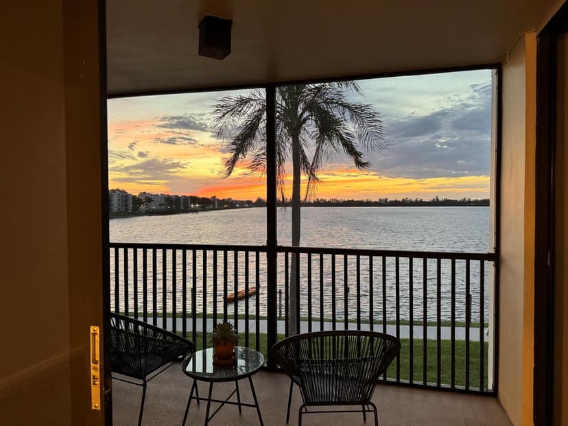 112 Lake Emerald Drive # 204, Oakland Park FL 33309