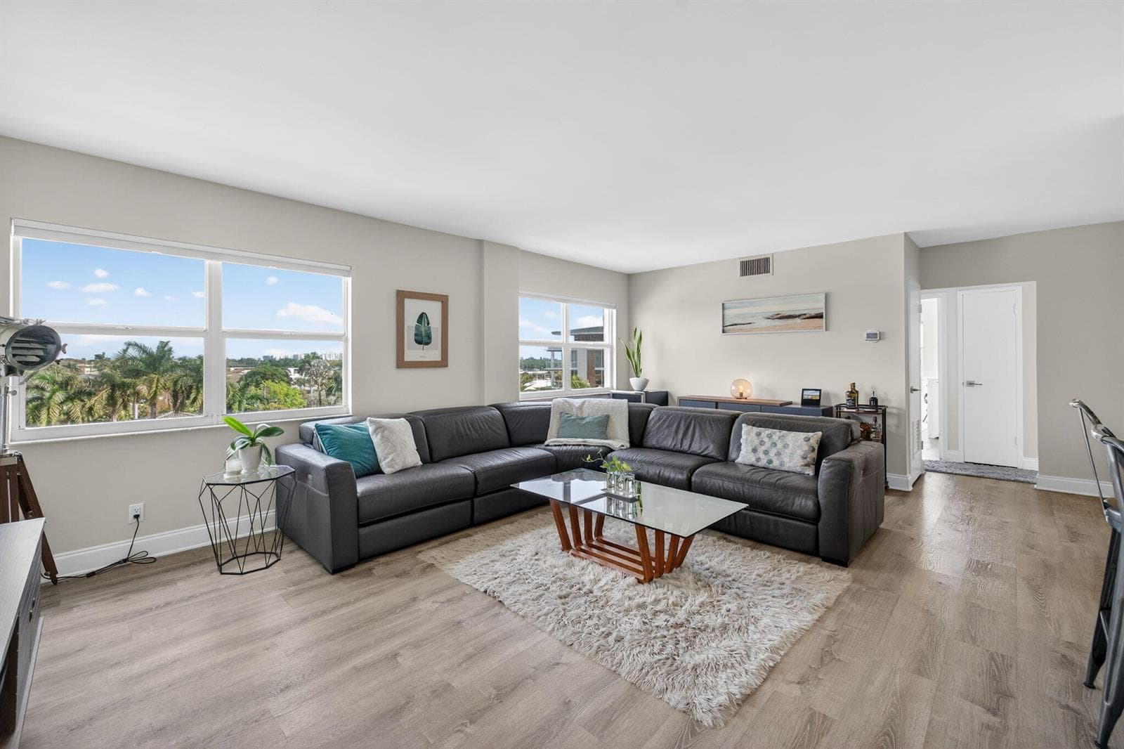 2555 NE 11th Street # 609, Fort Lauderdale FL 33304 - Fort Lauderdale, FL - Photo 1