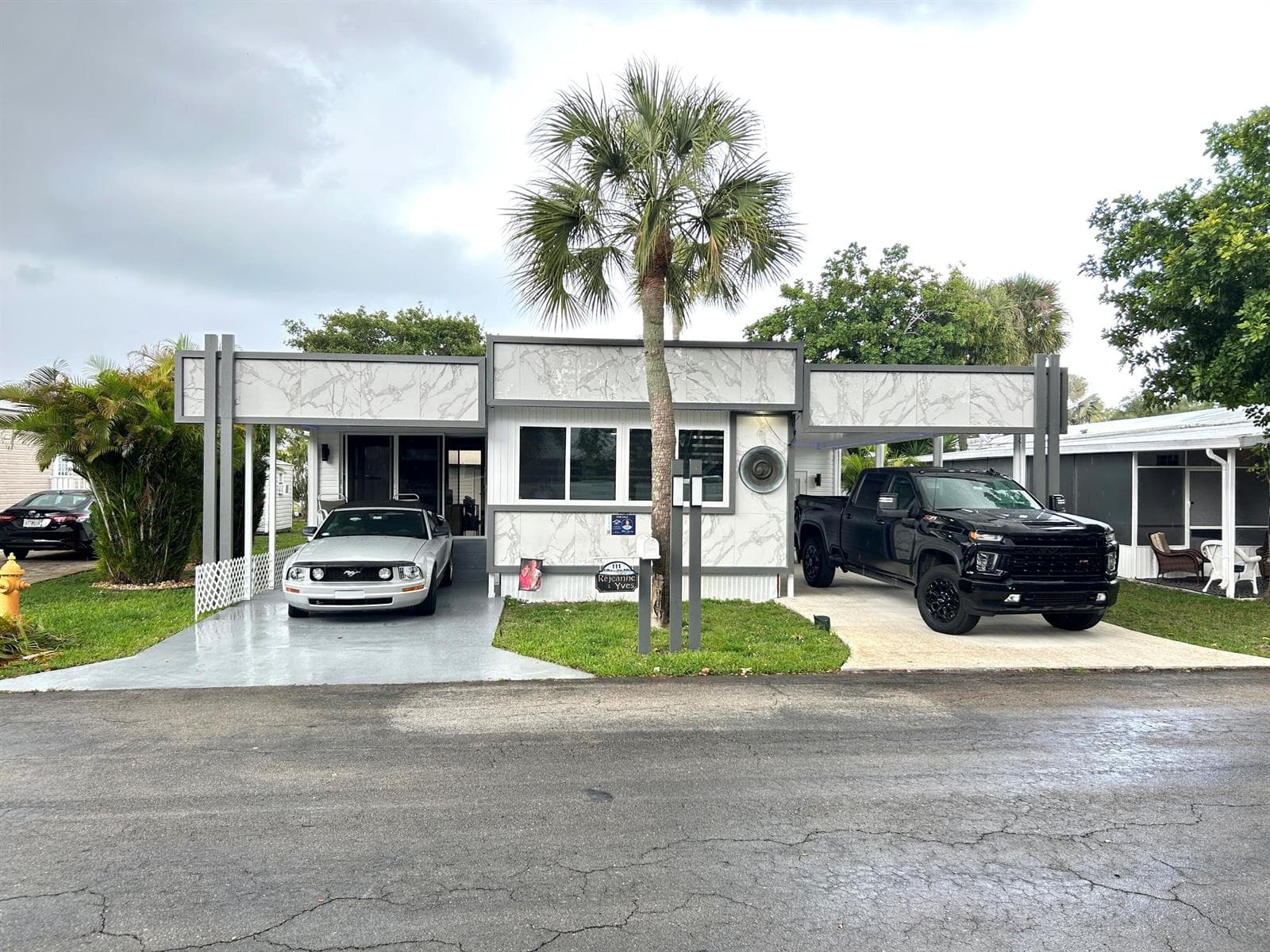 111 Alamanda Lane, Deerfield Beach FL 33442 - Deerfield Beach, FL - Photo 1