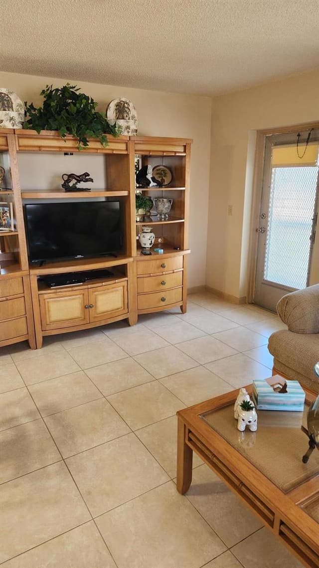 96 Andover D, West Palm Beach FL 33417 - West Palm Beach, FL - Photo 5