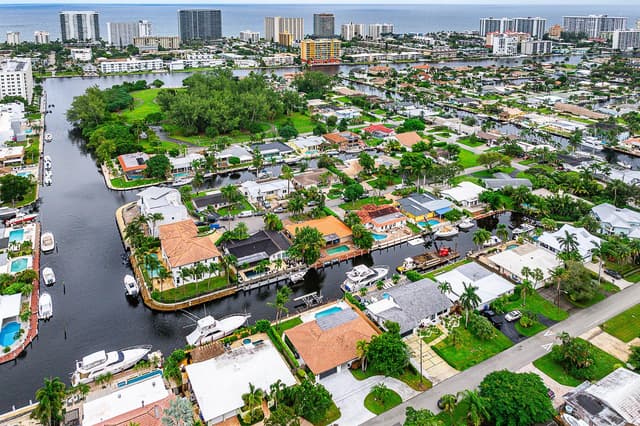 1250 NE 27th Terrace, Pompano Beach FL 33062 - Pompano Beach, FL - Photo 4