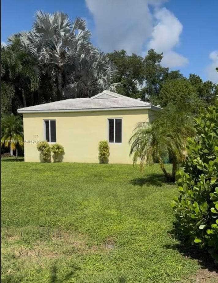 1015 NE 112th St, Biscayne Park FL 33161 - Biscayne Park, FL - Photo 1