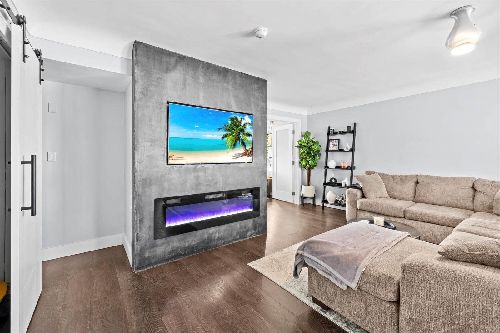 535 Hendricks Isle # 302, Fort Lauderdale FL 33301