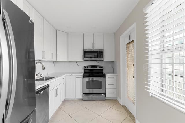4141 NW 44th Avenue # 224, Lauderdale Lakes FL 33319 - Lauderdale Lakes, FL - Photo 6