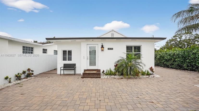 2845 SW 67th Ave, Miami FL 33155