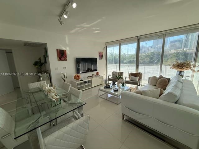 495 Brickell Ave # 511, Miami FL 33131 - Miami, FL - Photo 4