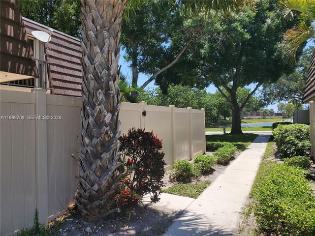 7419 74th Way # 7419, West Palm Beach FL 33407 - West Palm Beach, FL - Photo 7