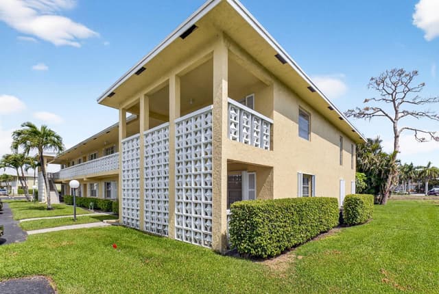 1150 Mahogany Way # 203, Delray Beach FL 33445 - Delray Beach, FL - Photo 3