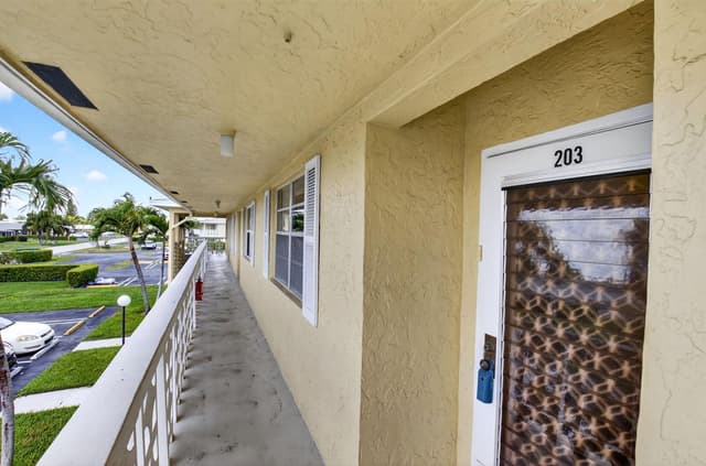 1150 Mahogany Way # 203, Delray Beach FL 33445 - Delray Beach, FL - Photo 5