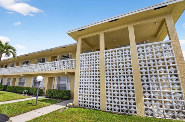 1150 Mahogany Way # 203, Delray Beach FL 33445 - Delray Beach, FL - Photo 4