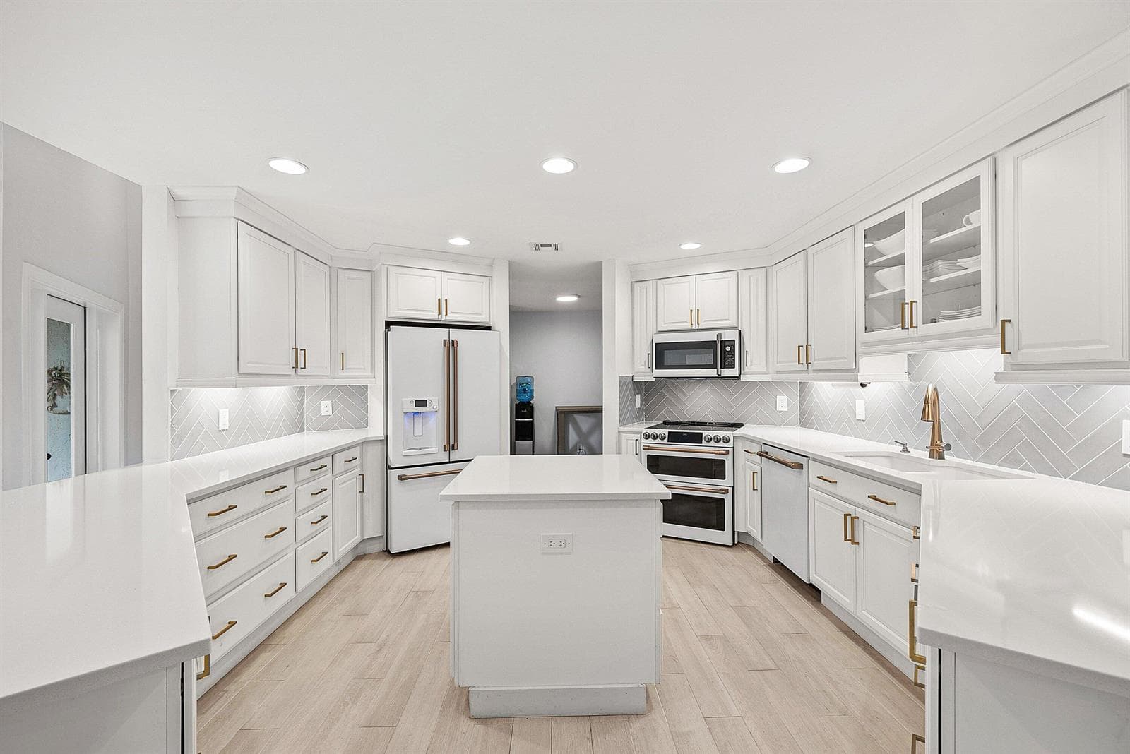 23373 Water Circle, Boca Raton FL 33486