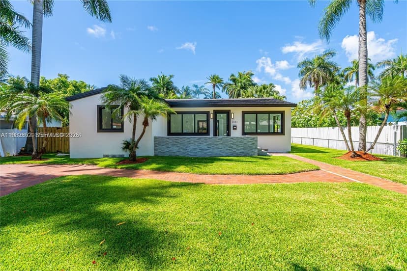1334 Madison St, Hollywood FL 33019