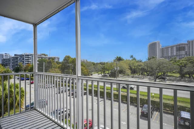16851 NE 23rd Avenue # A408, North Miami Beach FL 33160 - North Miami Beach, FL - Photo 3