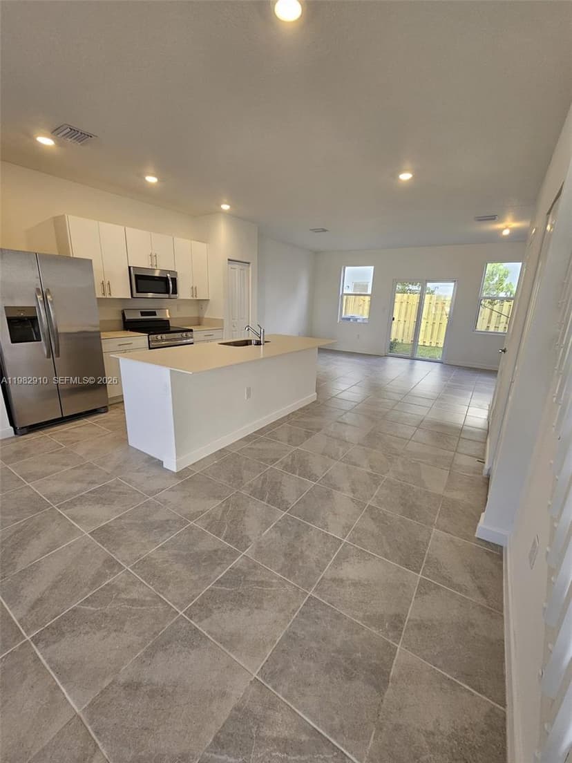 1148 SE 2nd St, Florida City FL 33034