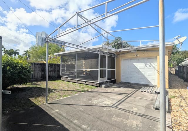1626 Tyler Street, Hollywood FL 33020 - Hollywood, FL - Photo 2