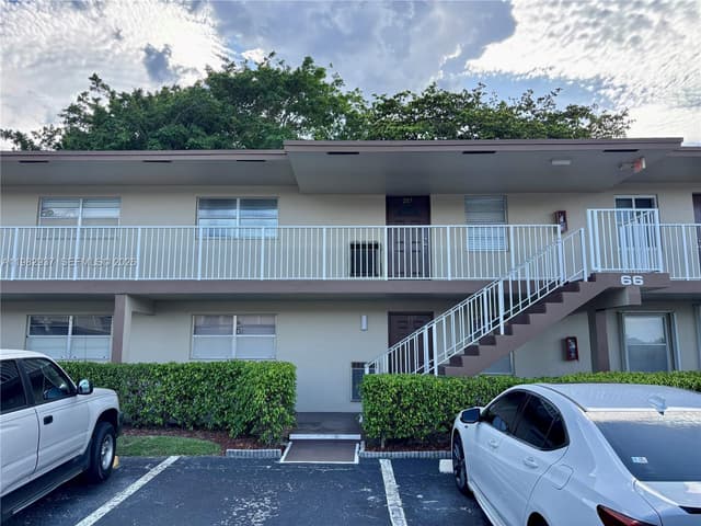 601 NW 80th Ave # 207, Margate FL 33063 - Margate, FL - Photo 2