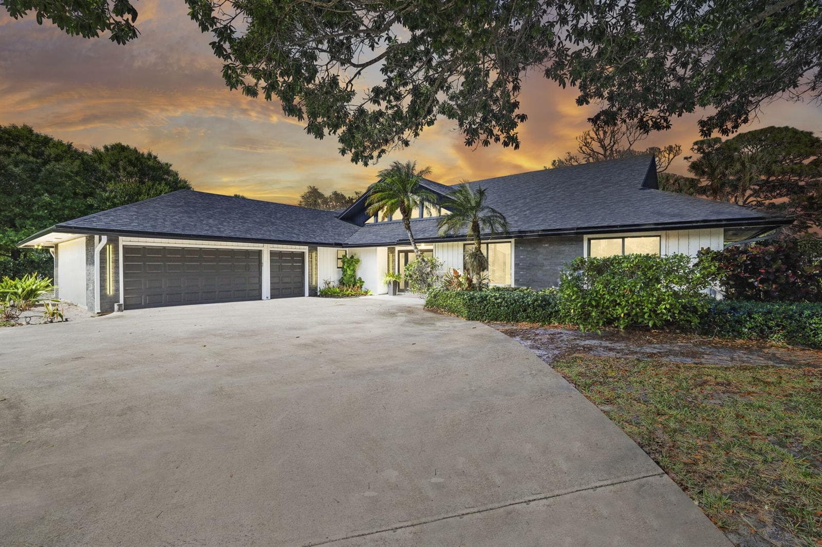 6549 Eastpointe Pines Street, Palm Beach Gardens FL 33418