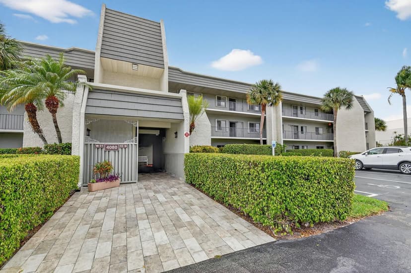 4080 Tivoli Court E # 206, Lake Worth FL 33467