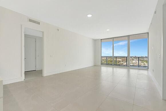 220 Lake Shore Drive # 2105, Lake Park FL 33403 - Lake Park, FL - Photo 7
