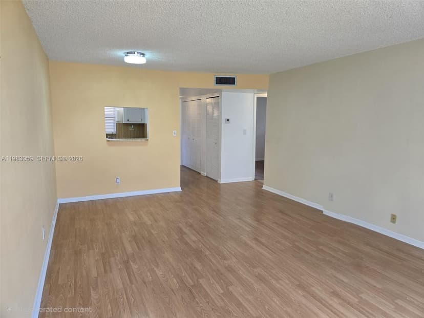 9261 Sunrise Lakes Blvd # 201, Sunrise FL 33322