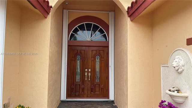 11581 SW 10th Ct, Pembroke Pines FL 33025 - Pembroke Pines, FL - Photo 4
