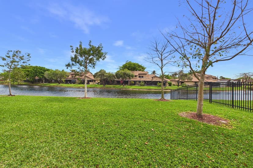 9780 Nob Hill Court # 9780, Sunrise FL 33351