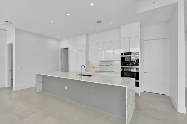 220 Lake Shore Drive # 2411, Lake Park FL 33403 - Lake Park, FL - Photo 5